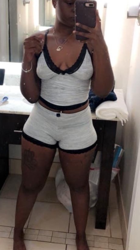 Foto di nudo di fuga di OnlyFans di Cherishkayy