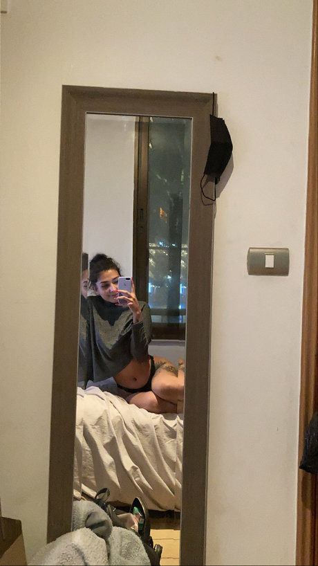 Foto di nudo di fuga di OnlyFans di Pouty Girl