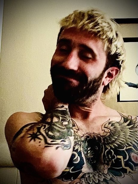 Foto di nudo di fuga di OnlyFans di Mikey D