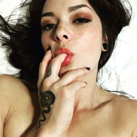 Foto di nudo di fuga di OnlyFans di Poppy