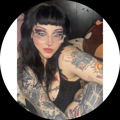 Foto di nudo di fuga di OnlyFans di Another Alternative Girl