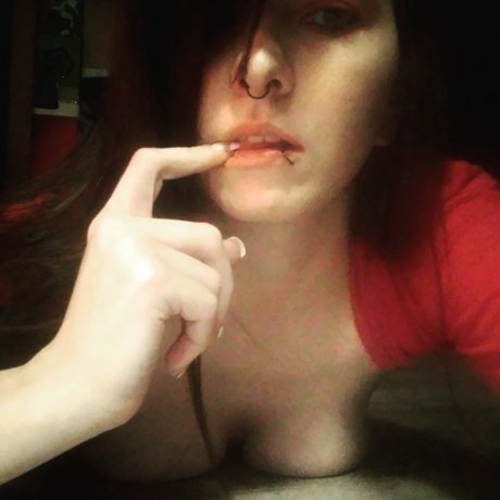 Foto di nudo di fuga di OnlyFans di Poppy