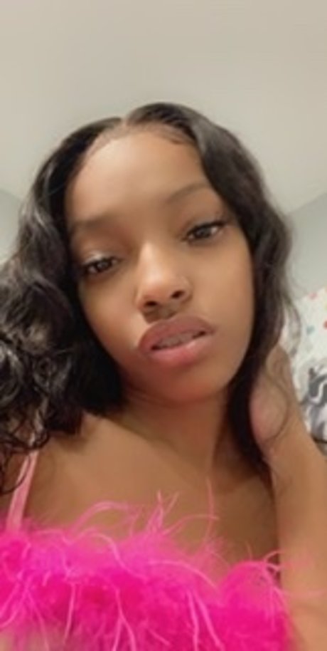 Foto di nudo di fuga di OnlyFans di Barbie