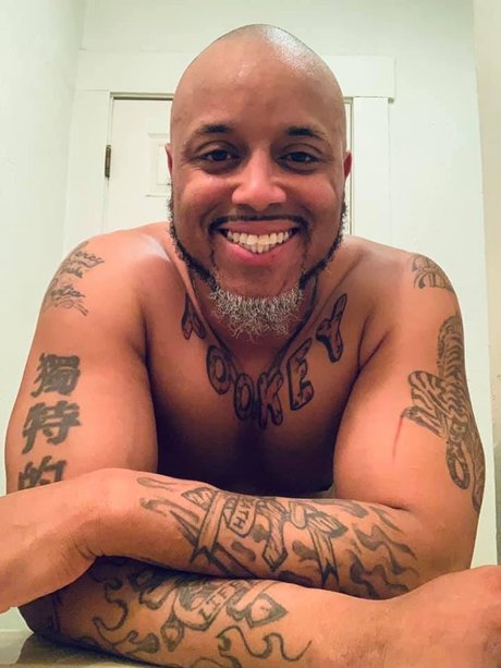 Foto di nudo di fuga di OnlyFans di Unique