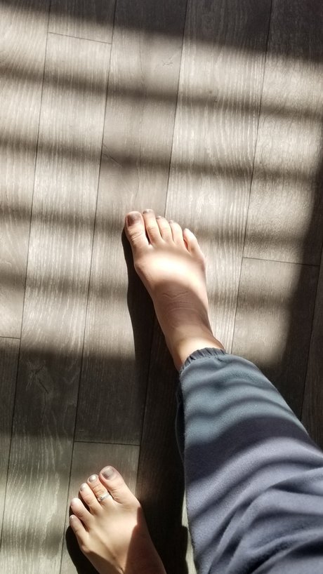 Foto di nudo di fuga di OnlyFans di Polynesian Only Feet