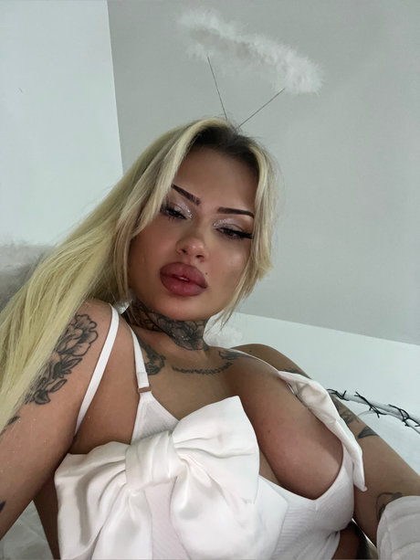 Foto di nudo di fuga di OnlyFans di     Ur Favourite Zia     