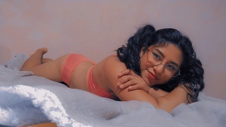 Foto di nudo di fuga di OnlyFans di Polly
