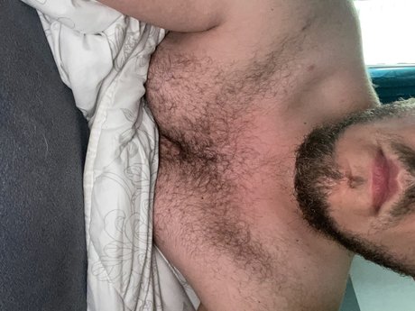 Foto di nudo di fuga di OnlyFans di Robert