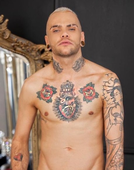 Foto di nudo di fuga di OnlyFans di Polfayferxxx