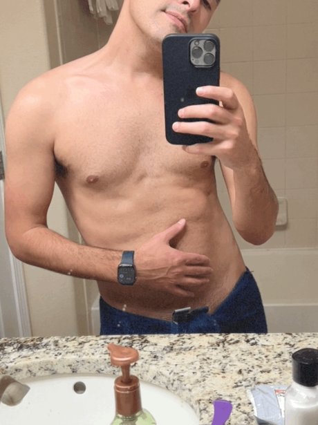 Foto di nudo di fuga di OnlyFans di Colby P