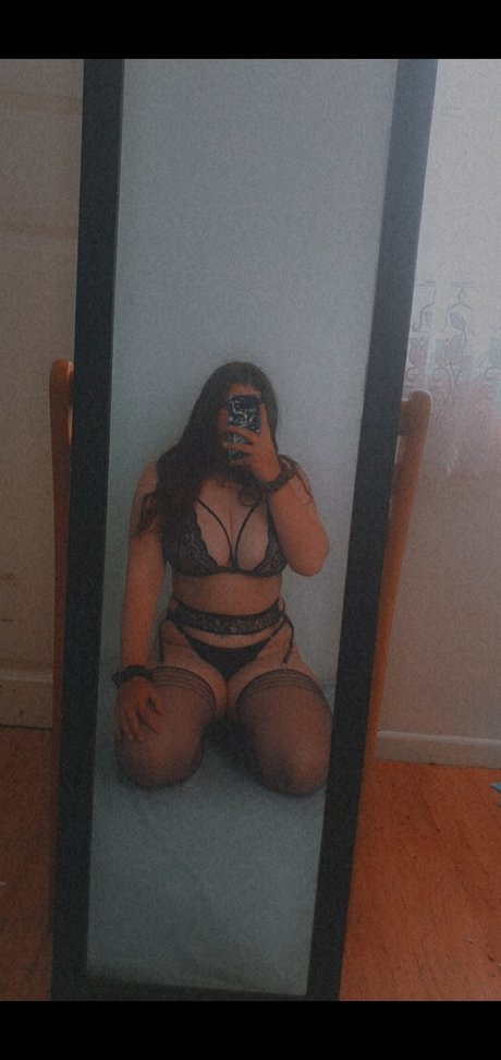 Foto di nudo di fuga di OnlyFans di Bb