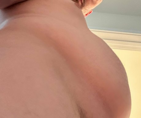 Foto di nudo di fuga di OnlyFans di Bigmanbigbellyfree