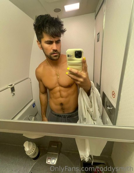 Foto di nudo di fuga di OnlyFans di Toddysmith