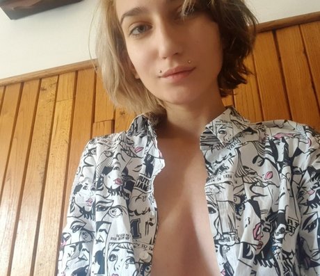 Foto di nudo di fuga di OnlyFans di Marlena27