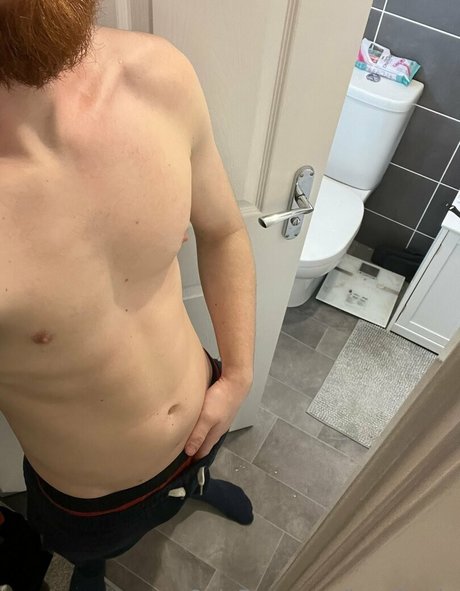 Foto di nudo di fuga di OnlyFans di Leeritchie