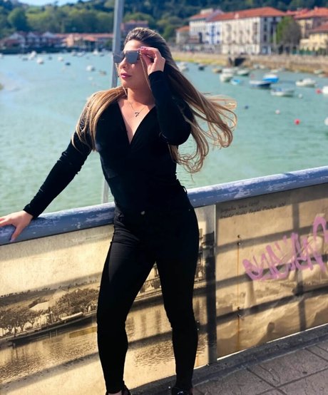 Foto di nudo di fuga di OnlyFans di Gabriela Lori