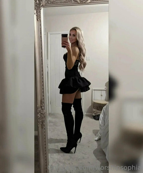 Foto di nudo di fuga di OnlyFans di Worshipsophia