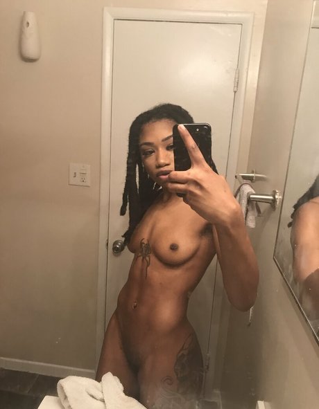 Foto di nudo di fuga di OnlyFans di Tootorch