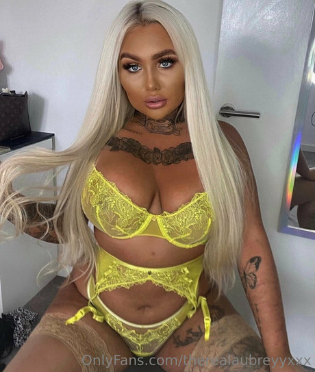 Inkedblondieeee