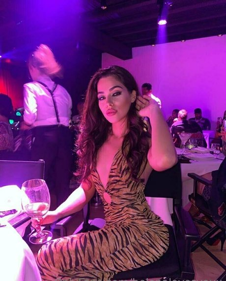 Helenalovesyoux