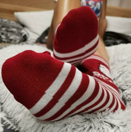 Foto di nudo di fuga di OnlyFans di Dmndfeet