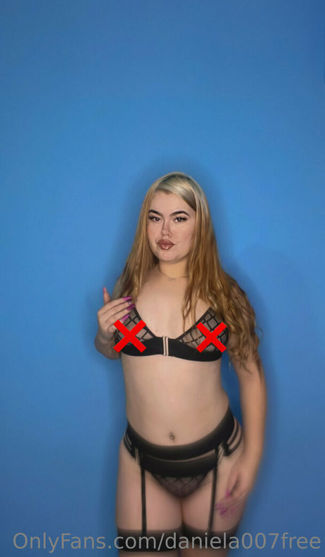 Foto di nudo di fuga di OnlyFans di Daniela007free