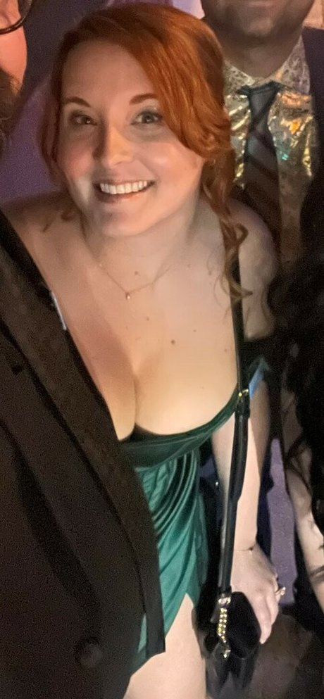 Foto di nudo di fuga di OnlyFans di Aureylian