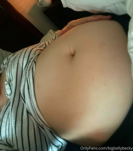 Foto di nudo di fuga di OnlyFans di Curvybecky