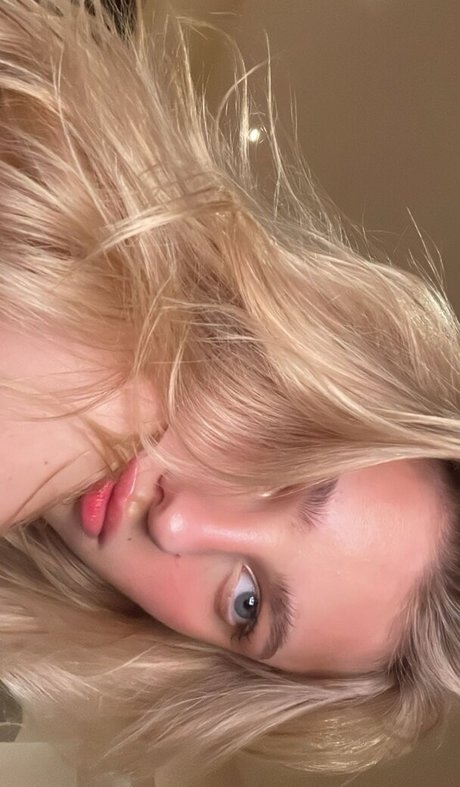 Foto di nudo di fuga di OnlyFans di Jemima Robinson