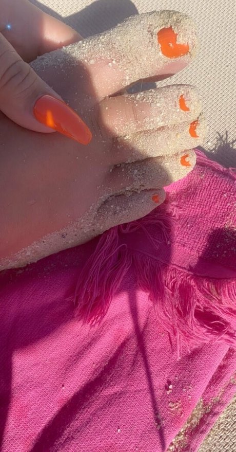 Foto di nudo di fuga di OnlyFans di Moreofscarlet