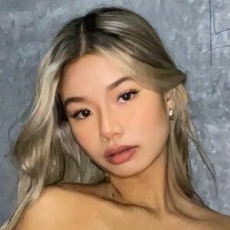 Foto di nudo di fuga di OnlyFans di Phoeyuibe