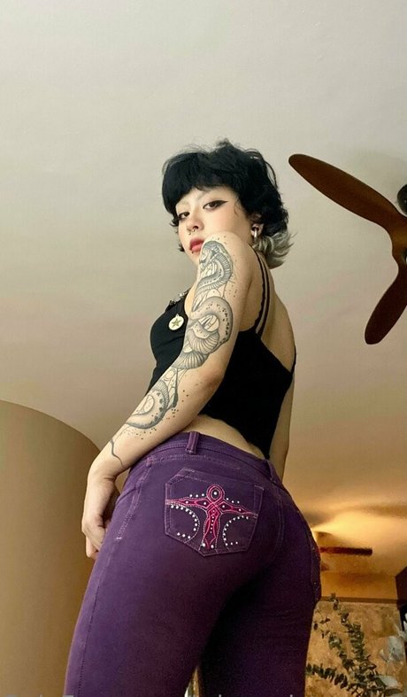 Foto di nudo di fuga di OnlyFans di Bdsmmistressroxy