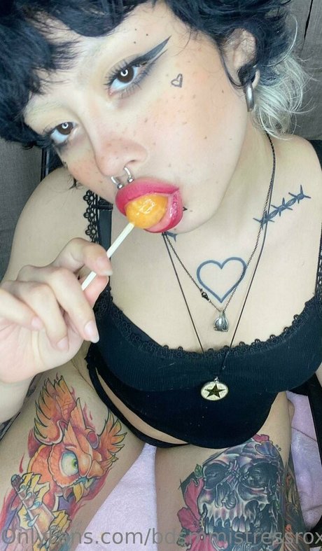 Foto di nudo di fuga di OnlyFans di Bdsmmistressroxy