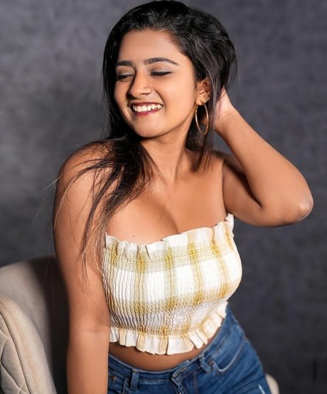 Foto di nudo di fuga di OnlyFans di Suhana Khan