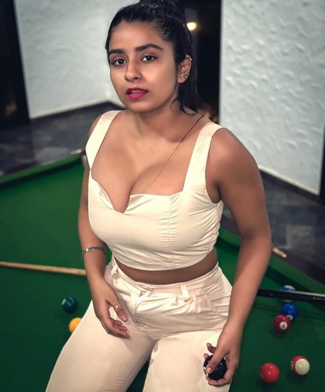 Foto di nudo di fuga di OnlyFans di Suhana Khan