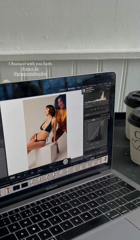 Foto di nudo di fuga di OnlyFans di Amelie Manzoli