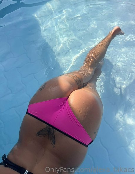 Foto di nudo di fuga di OnlyFans di Alexatakacs