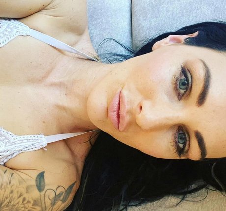 Foto di nudo di fuga di OnlyFans di Carmendivinefree