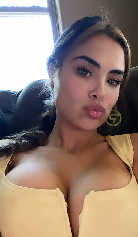 Foto di nudo di fuga di OnlyFans di Karlaamarie