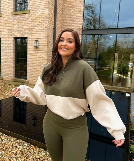 Foto di nudo di fuga di OnlyFans di Jacqueline Jossa