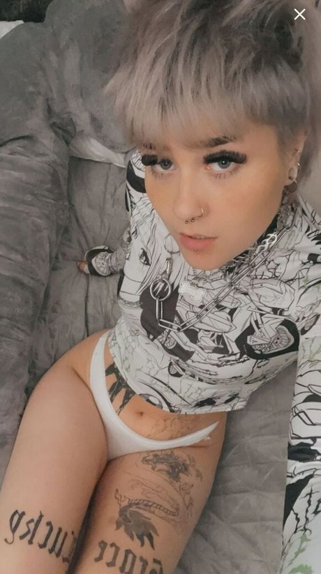 Foto di nudo di fuga di OnlyFans di Eki102