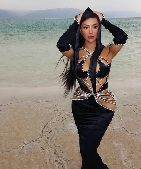 Foto di nudo di fuga di OnlyFans di Nikita Dragun