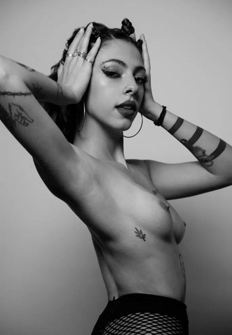 Foto di nudo di fuga di OnlyFans di Lupe Cozzolino
