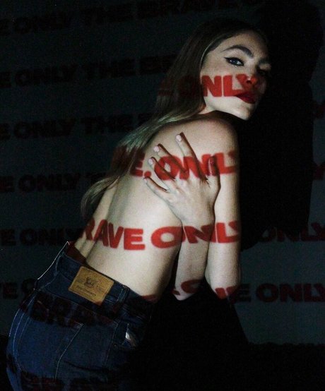 Foto di nudo di fuga di OnlyFans di Smadar Avi