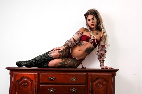 Bombshellyyy13