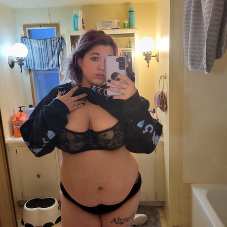 Foto di nudo di fuga di OnlyFans di Princess Luna