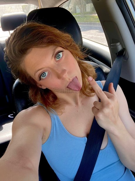 Foto di nudo di fuga di OnlyFans di Daisy 