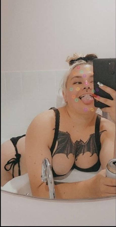 Foto di nudo di fuga di OnlyFans di Cloe
