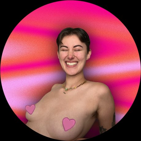 Foto di nudo di fuga di OnlyFans di Cyrene Riley