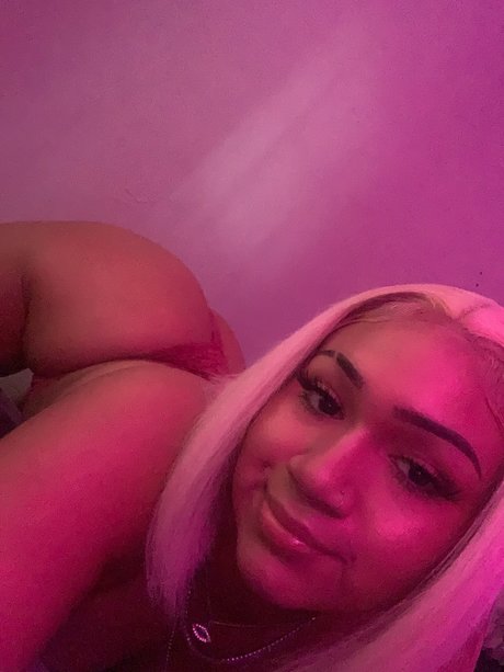 Foto di nudo di fuga di OnlyFans di Chiqui 